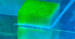 Нано-небоскрёбы, напечатанные на 3D-принтере, помогают бактериям преобразовывать солнечный свет в электричество