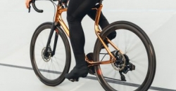 Компании URWAHN и SCHMOLKE представили гоночный велосипед со стальной рамой, напечатанной в 3D